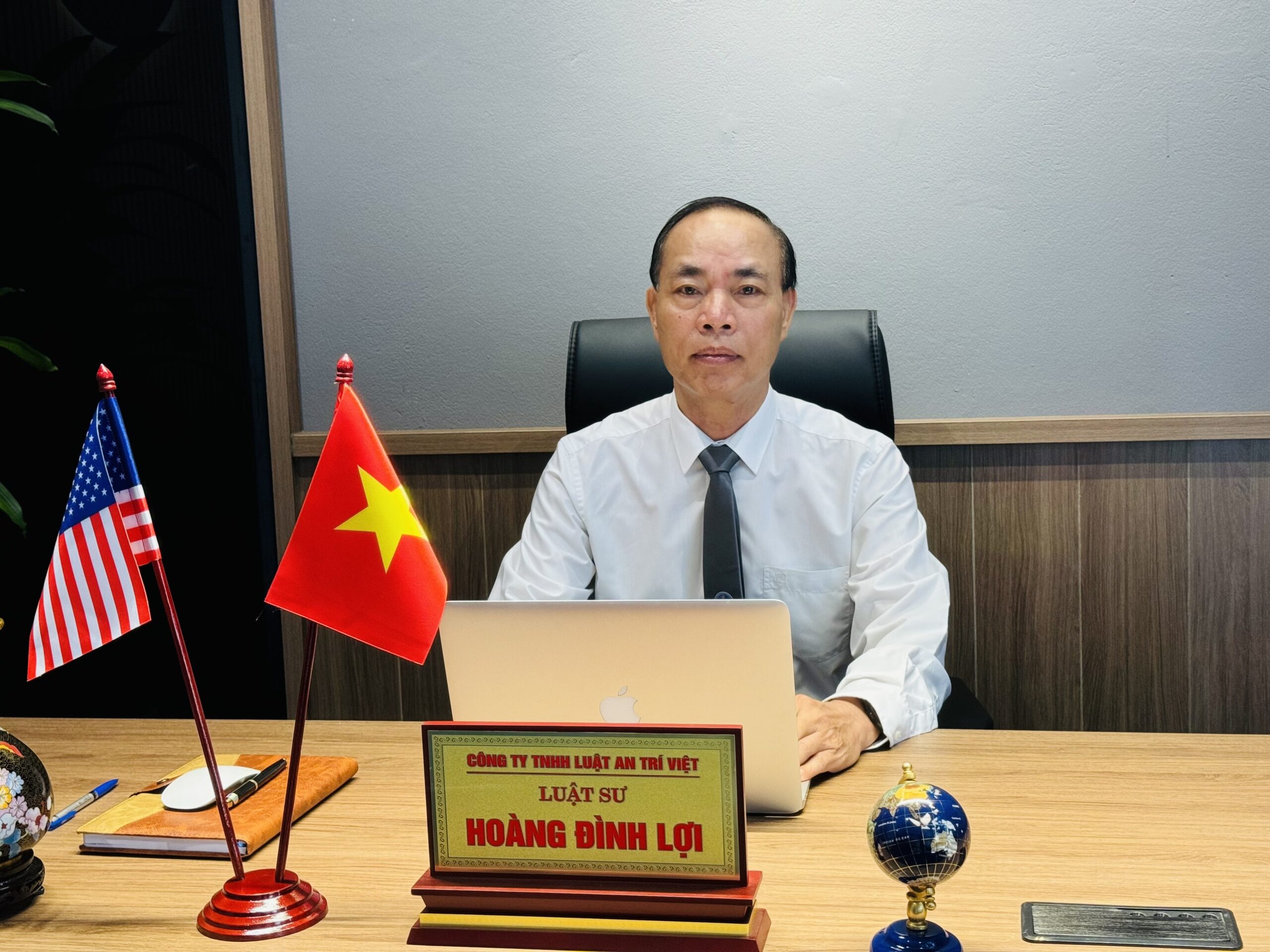 Luật Sư Hoàng Đình Lợi