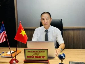 Luật sư Nguyễn Hoàng Việt